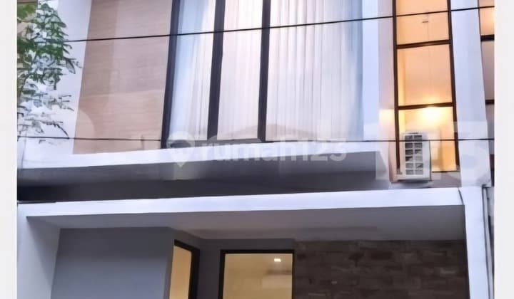 Rumah 2 Lantai Siap Huni Gaya Modern & To-The-Point