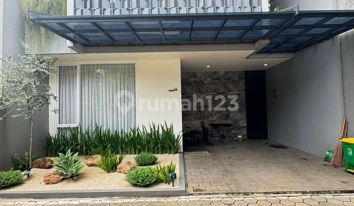 Rumah Bagus SHM - Sertifikat Hak Milik di Sektor 2 - Bintaro