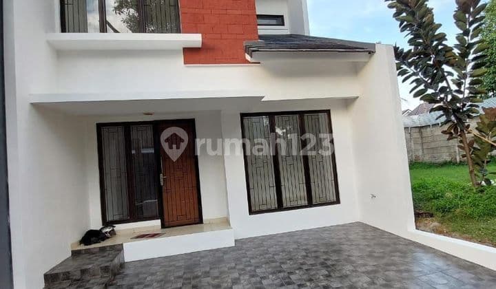 Rumah Bagus Siap Huni 2 Lantai Shm Dalam Cluster Graha Raya