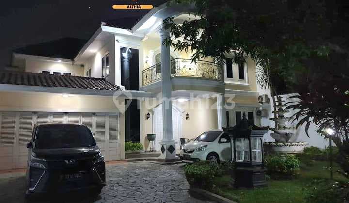 Nice Spacious Comfortable House SHM Near Bintaro Plaza