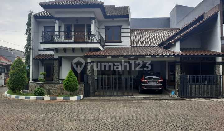Rumah 2 Lantai Shm Bagus Di Graha Raya Bintaro