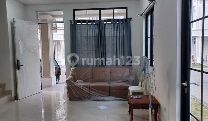 Disewakan Rumah 4 Kamar di Lavon 2, Sindang Jaya, Tangerang