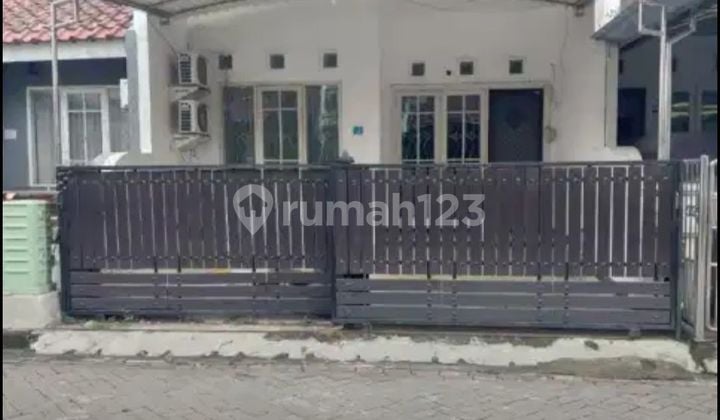 Rumah Murah 1,5 Lantai Pakuwon City Row Lebar Siap Huni
