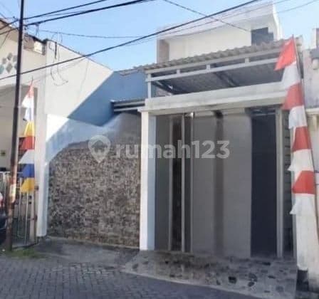 Rumah 2 Lantai Semolowaru 3 Kamar Dekat Nginden Siap Huni
