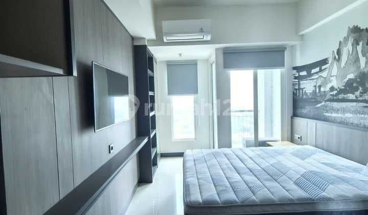 Amor Studio Furnished Nice Luxury Connected to Pakuwon City Mall