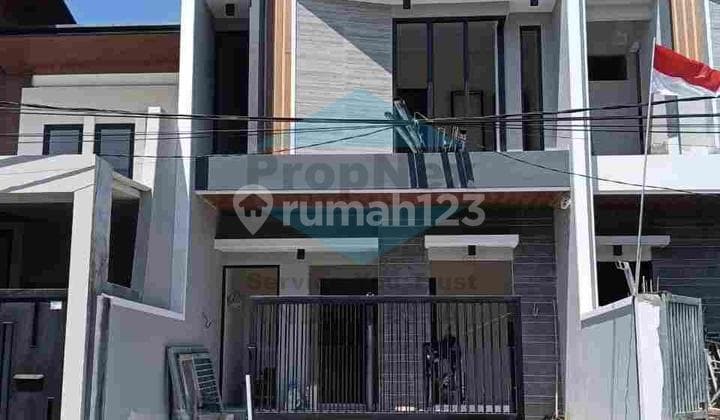 Sutorejo Row Lebar Semi Furnish