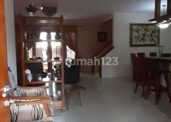 Rumah 2 Lantai Full Furnish Siap Huni di Kota Batam