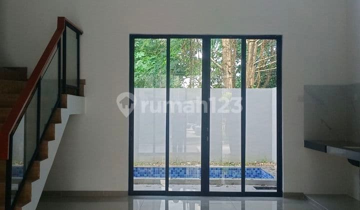 Rumah Baru 3 Lantai Dekat Pusat Kota Batam