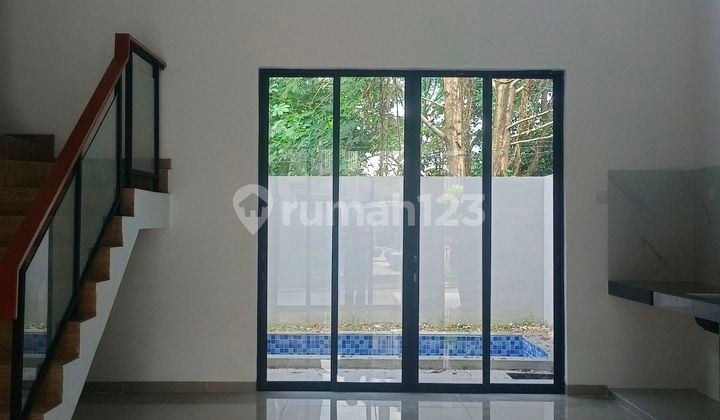Rumah Baru 3 Lantai Dekat Pusat Kota Batam