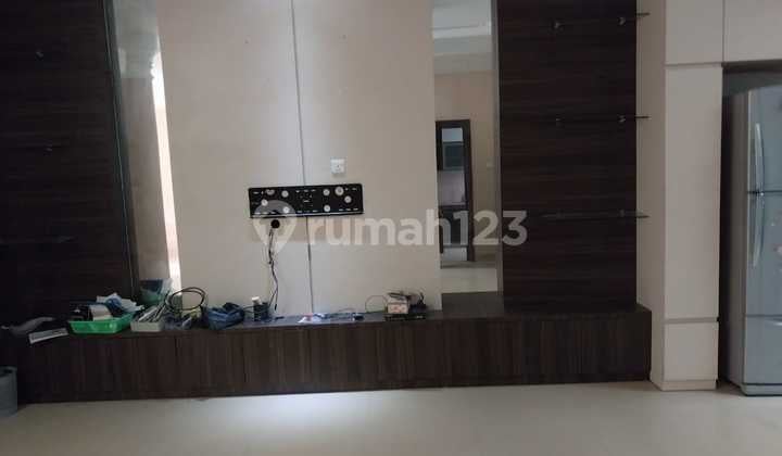 Rumah 2 Lantai Dekat Rumah Sakit di Batam Kota