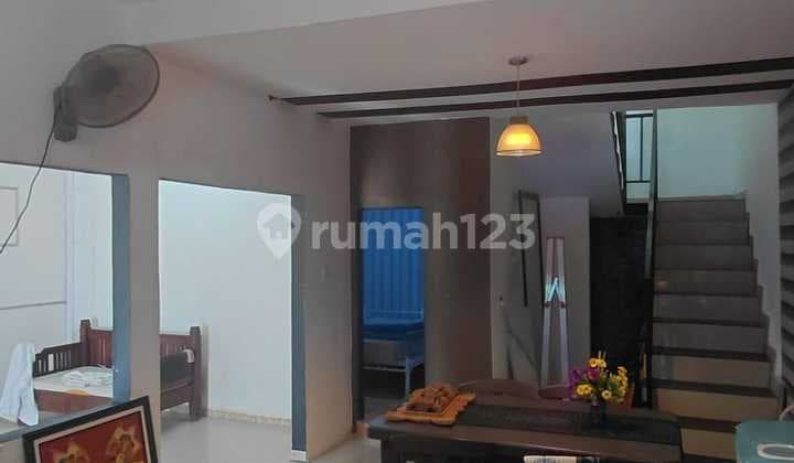 Two-Story House Near Shopping Center in Batam City