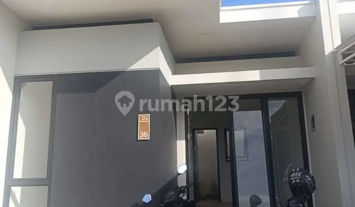 FOR RENT HOUSE Full title Near PIK 2 and airport toll access 5x12.5, 2 BR