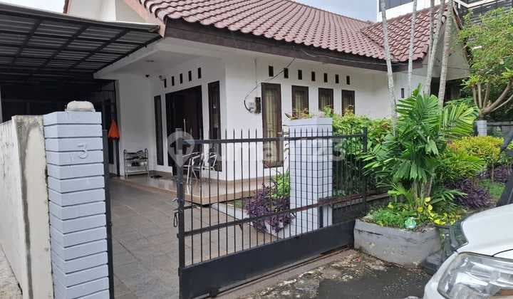 RUMAH NYAMAN STATEGIS DEKAT STASIUN MRT & PINTU TOL FATMAWATI
