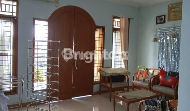 RUMAH DIJALAN RAYA BISA UNTUK USAHA DI LEBAK BULUS