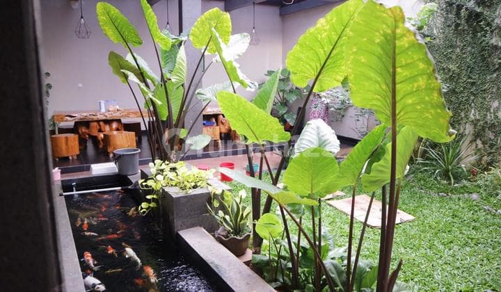 Rumah 3 Lantai Bagus Furnished SHM di Jl Gurame Tengah Bambu Apus Pamulang Tangerang Selatan , Tangerang Selatan