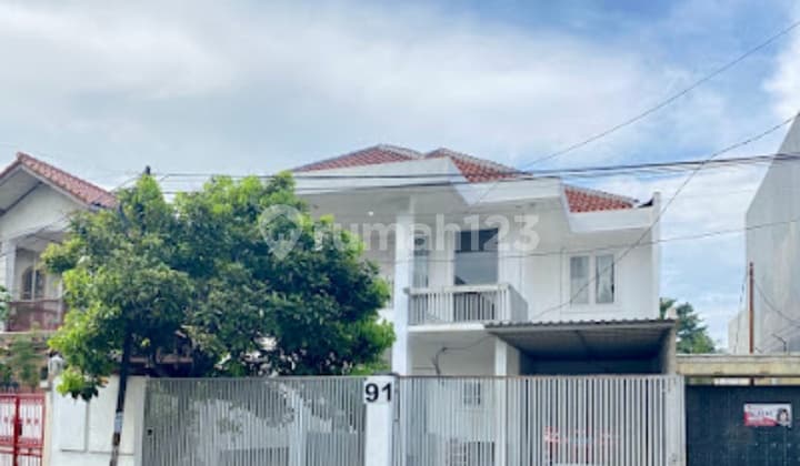 2-Story House in Tarumanegara Ciputat South Tangerang