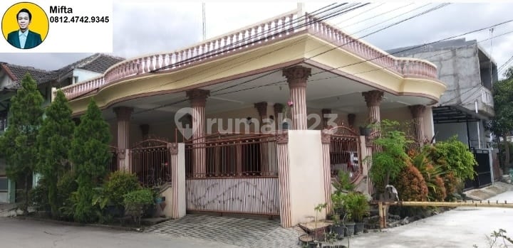 243. Dijual Rumah Hook Harapan Indah 1 Bekasi Kokoh Bebas Banjir Terawat Murah