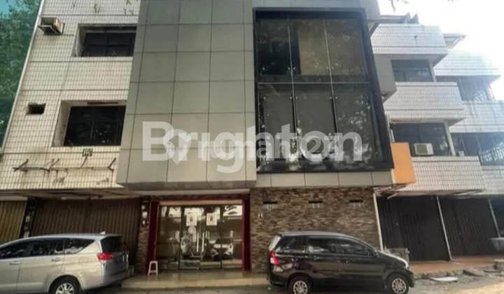 379. Disewakan Ruko Gandeng 4 Lantai Plaza Harmoni Gajah Mada Petojo Gambir Jakarta Pusat - SHM Lokasi Premium Bebas Banjir