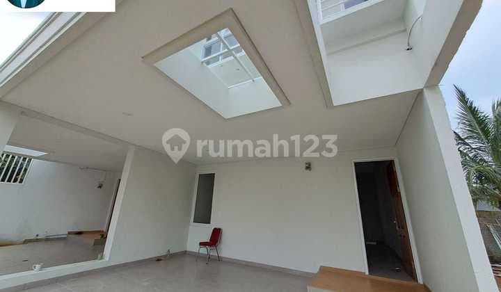 157. Murah Dijual Rumah 2 Lantai di Cipadu Jaya, Larangan Tangerang Hunian Modern, Lokasi Strategis
