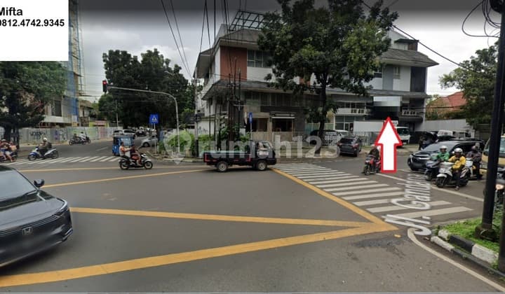 580. Disewakan Ruko 4 Lantai Gandaria Kebayoran Baru Jakarta Selatan - Lokasi Premium Siap Pakai