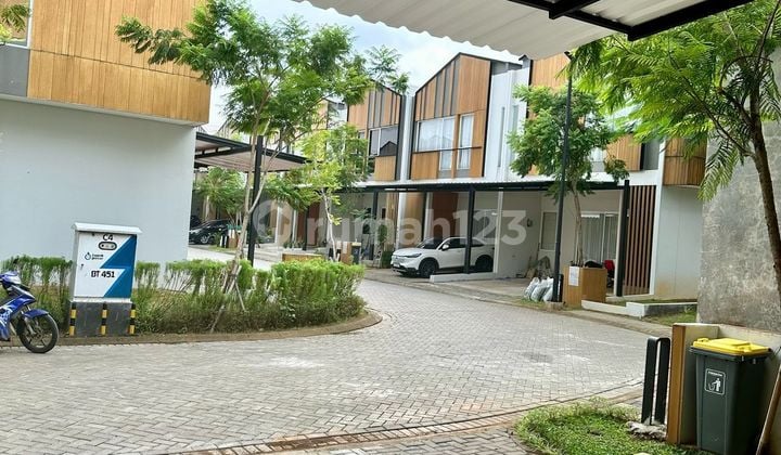 365. Dijual Rumah 2 Lantai Full Furnish Cluster Mazenta Residence Ciputat Tangerang Selatan – Modern Industrial Strategis