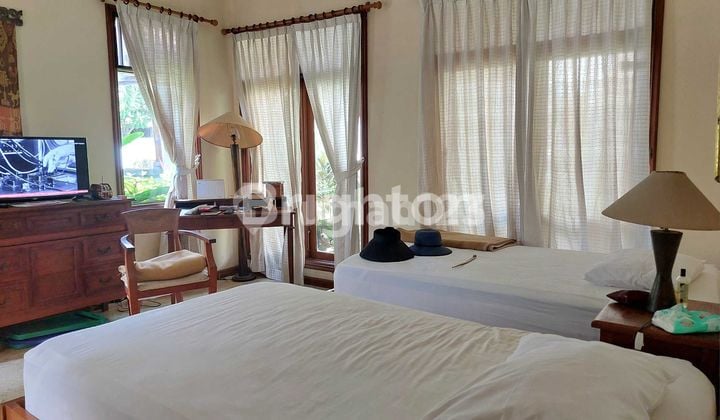 Rumah Villa 2 Lantai Kuta Royal Kuta - Badung Bali untuk Hunian & bisnis