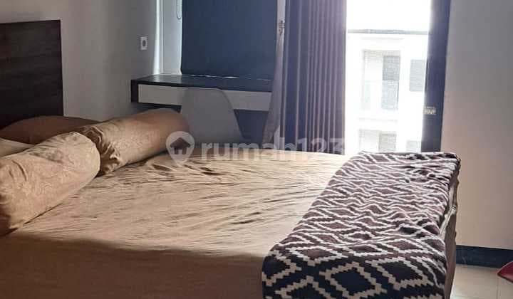 Apartemen Amega Crown studio siap huni furnish