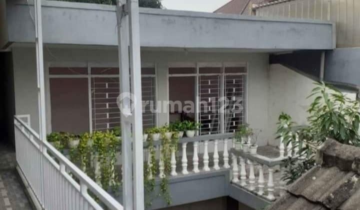 Rumah Hitung Tanah sekitar Mulyosari murah cocok untuk investasi