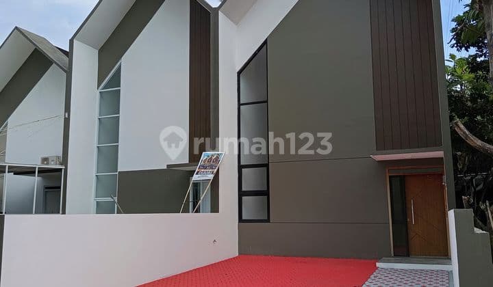 RUMAH BARU MEWAH DEPAN BORMA CIWASTRA BANDUNG