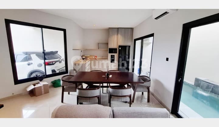 Hunian Semi Villa Modern dengan Pool di Nusa Dua Bali