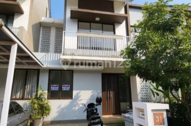 Dijual Rumah Bagus 2 Lantai Summarecon Bandung