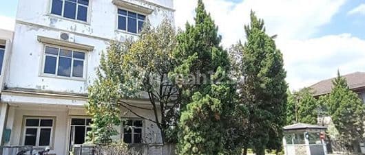 Rumah Hoek Terawat Singgasana Mekarwangi - Nego Sampai Deal