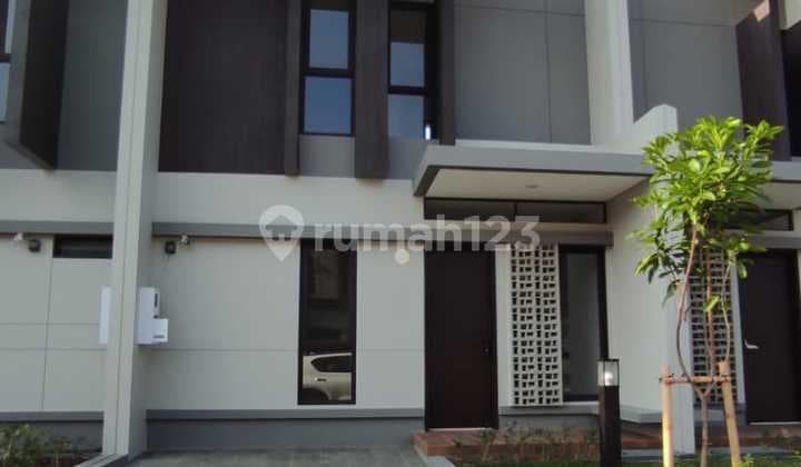 Ada Kitchen Set dan AC Rumah Cluster Flora Summarecon Bandung