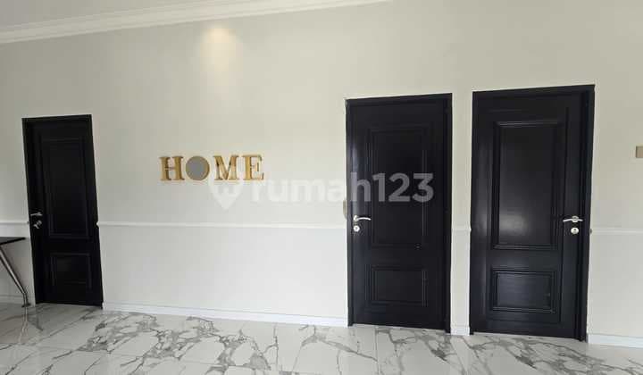 Rumah Bandung Utara Bagus American Classic Semi Furnish