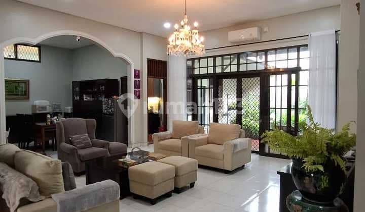 Duren Sawit, 3+1 BR - Hunian Luas 322M²