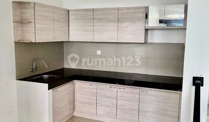 Disewakan Rumah Renon Denpasar Bali Dekat Panjer Sanur Sesetan Kuta - 2 Lantai