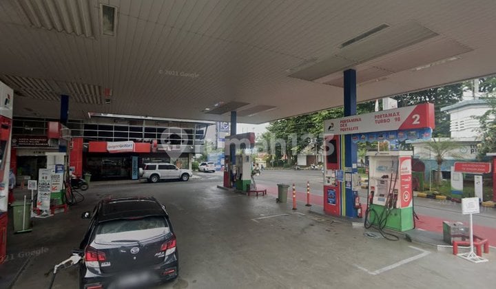 Affordable Business Space at Gas Station on Sultan Agung Street, Semarang City 4150202 Affordable Business Space at Gas Station on Sultan Agung Street, Semarang City 4150202
