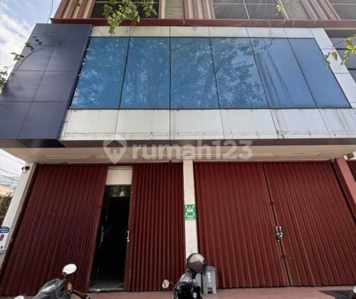 Three-Storey Ready-to-Use Shop House in East Semarang A5228