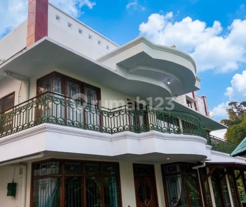 Rumah Villa View Gunung Sejuk Siap Huni di Bandungan A5362