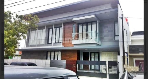 Rumah Mewah Bagus Dua Lantai Di Semarang Tengah A3761