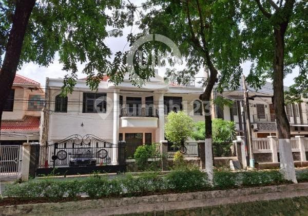 Rumah di Gading Kirana Kelapa Gading Jakarta Utara