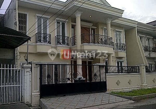 Rumah Di Jalan Janur Elok Area Kelapa Gading