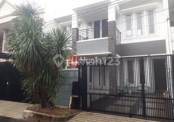 RUMAH MINIMALIS FULLY FURNISHED DI GADING KIRANA BARAT AREA KELAPA GADING