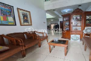 Jual Rumah Asri di Kawasan Alam Raya , Puri Gading