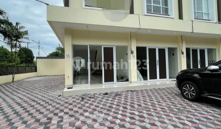 Ruko Serbaguna & Lahan Kosong Di Sebelahnya Siap Pakai