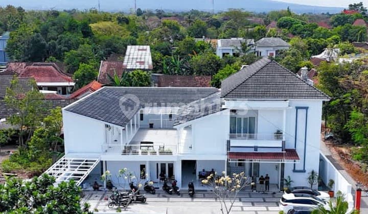 Furnished Boarding House 35 Rooms Near UII Campus