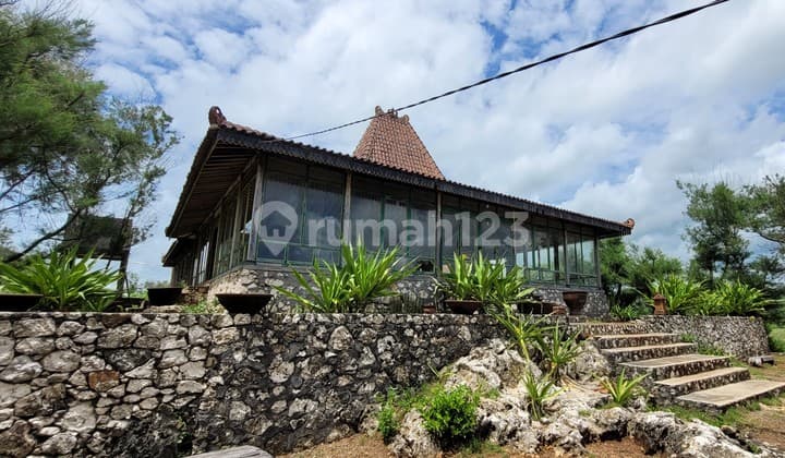 Villa View Pantai di Area Pantai Krakal, Gunung Kidul