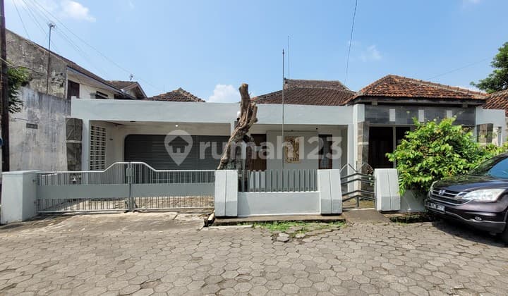 Rumah 1 Lantai Dalam Perum Dekat Jogja Expo Center