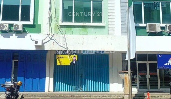 Strategic Location Shop House in the Center of Cirebon City Strategic Location Shop House in the Center of Cirebon City