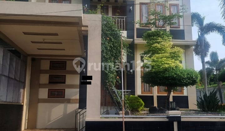Rumah Modern 2 Lantai Full Furnished Dekat Kantor Bpjs Cirebon